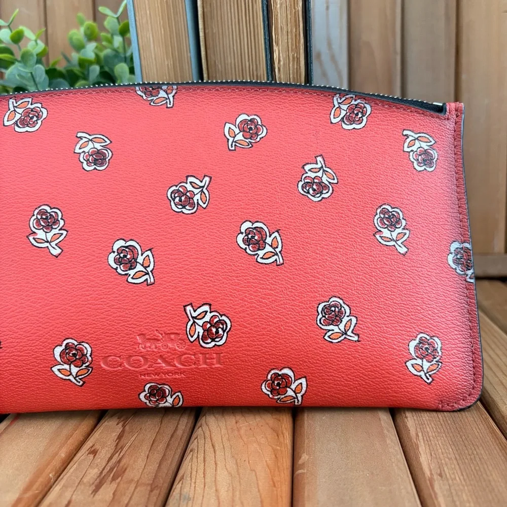 Coach Floral Print Leather Zip Pouch Essentials Wallet Coral Red - Picture 2 of 6